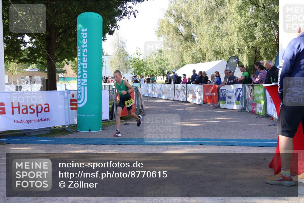 07.09.2025 - 19. Norderstedt Triathlon Zöllner http://msf.ph/oto/8770615 07.09.2025 09:47:05 Ziel 572 meine-sportfotos.de