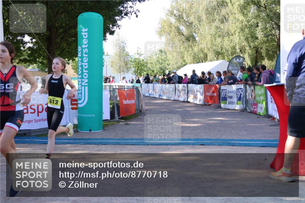 07.09.2025 - 19. Norderstedt Triathlon Zöllner http://msf.ph/oto/8770718 07.09.2025 09:47:51 Ziel 563, 601, 613 meine-sportfotos.de