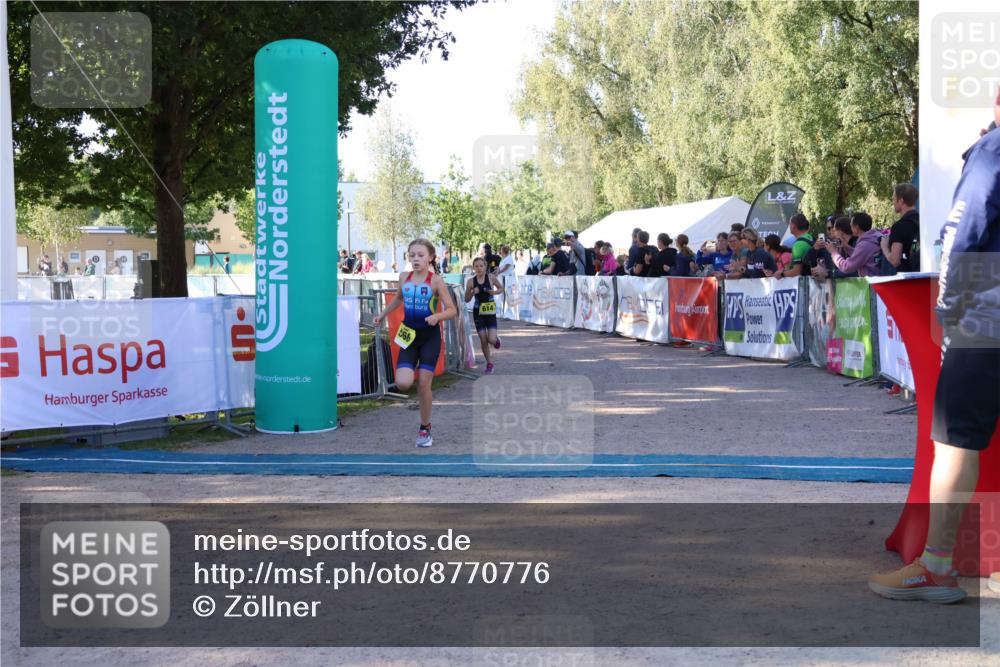 07.09.2025 - 19. Norderstedt Triathlon Zöllner http://msf.ph/oto/8770776 07.09.2025 09:48:12 Ziel 566, 614 meine-sportfotos.de