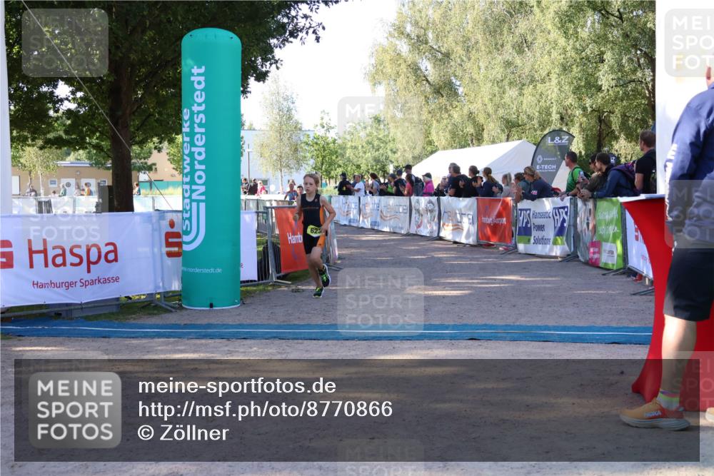 07.09.2025 - 19. Norderstedt Triathlon Zöllner http://msf.ph/oto/8770866 07.09.2025 09:48:28 Ziel 576, 598, 603, 607, 623 meine-sportfotos.de