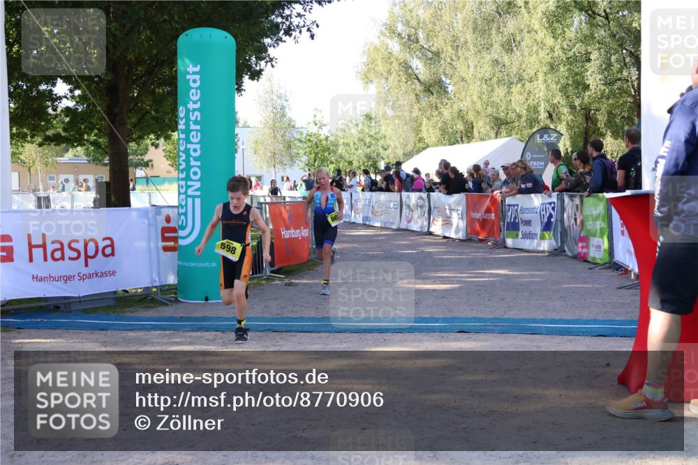 07.09.2025 - 19. Norderstedt Triathlon Zöllner http://msf.ph/oto/8770906 07.09.2025 09:48:33 Ziel 598, 603, 623 meine-sportfotos.de