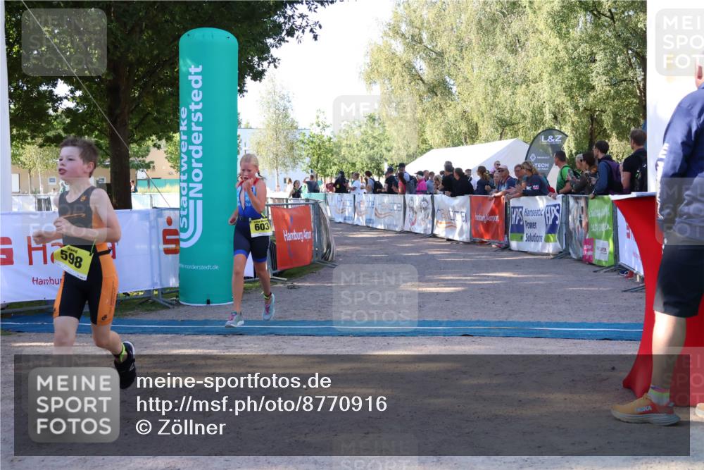 07.09.2025 - 19. Norderstedt Triathlon Zöllner http://msf.ph/oto/8770916 07.09.2025 09:48:34 Ziel 598, 603, 623, 625 meine-sportfotos.de