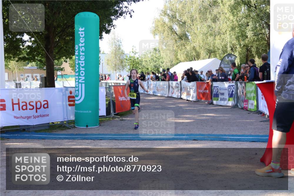 07.09.2025 - 19. Norderstedt Triathlon Zöllner http://msf.ph/oto/8770923 07.09.2025 09:48:39 Ziel 603, 625 meine-sportfotos.de