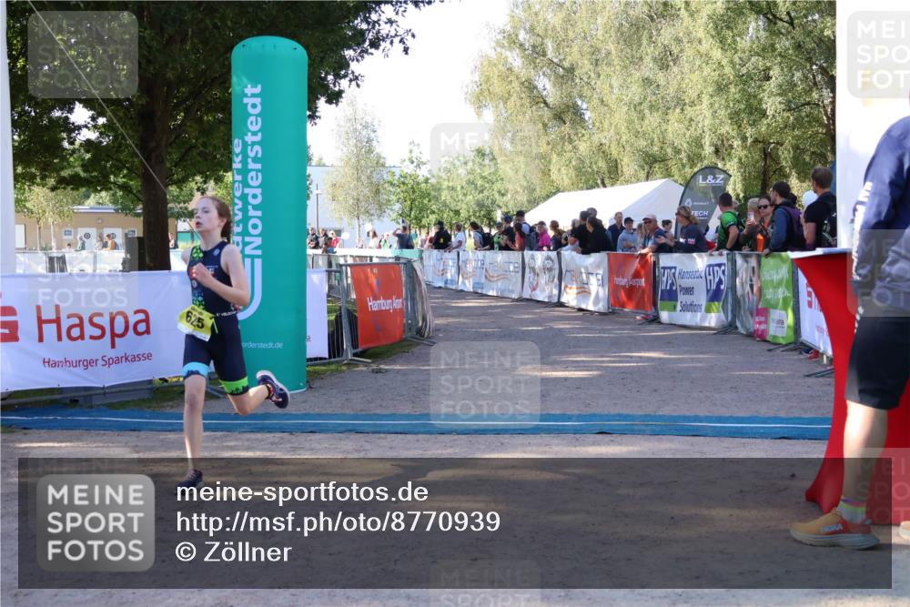 07.09.2025 - 19. Norderstedt Triathlon Zöllner http://msf.ph/oto/8770939 07.09.2025 09:48:40 Ziel 625 meine-sportfotos.de