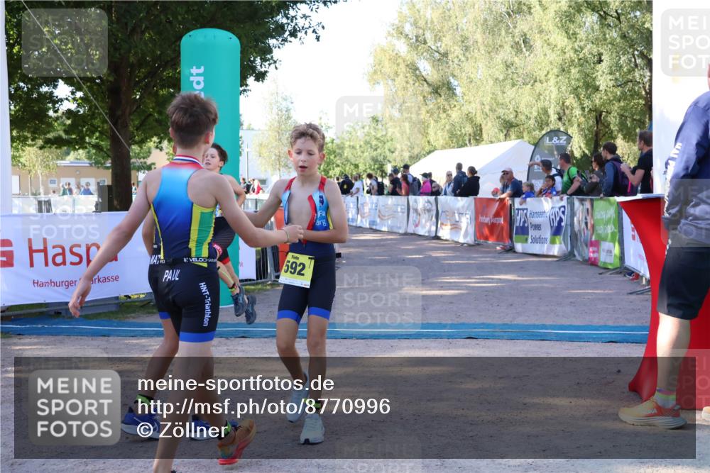07.09.2025 - 19. Norderstedt Triathlon Zöllner http://msf.ph/oto/8770996 07.09.2025 09:48:59 Ziel 592, 629 meine-sportfotos.de