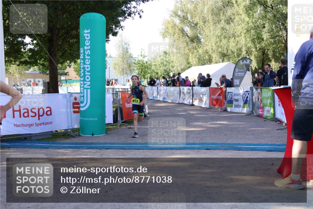 07.09.2025 - 19. Norderstedt Triathlon Zöllner http://msf.ph/oto/8771038 07.09.2025 09:49:15 Ziel 617 meine-sportfotos.de