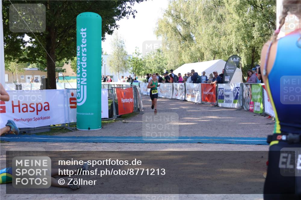 07.09.2025 - 19. Norderstedt Triathlon Zöllner http://msf.ph/oto/8771213 07.09.2025 09:49:53 Ziel 577, 618 meine-sportfotos.de