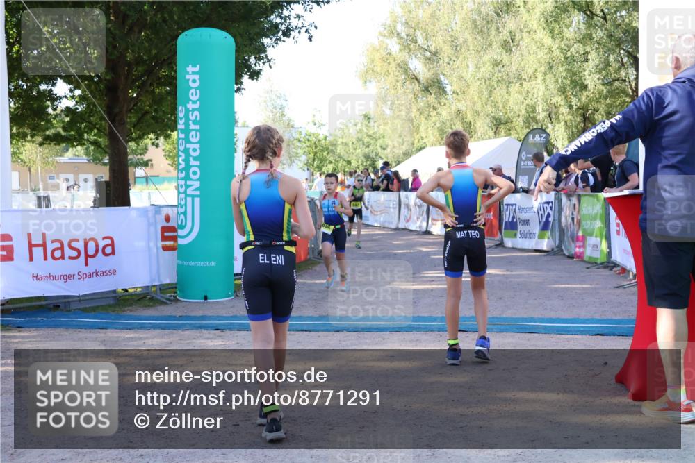 07.09.2025 - 19. Norderstedt Triathlon Zöllner http://msf.ph/oto/8771291 07.09.2025 09:50:11 Ziel 597, 634 meine-sportfotos.de
