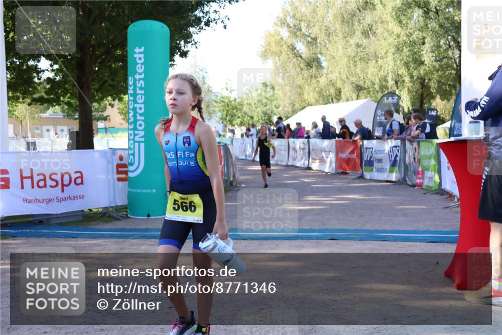 07.09.2025 - 19. Norderstedt Triathlon Zöllner http://msf.ph/oto/8771346 07.09.2025 09:50:24 Ziel 584, 619 meine-sportfotos.de