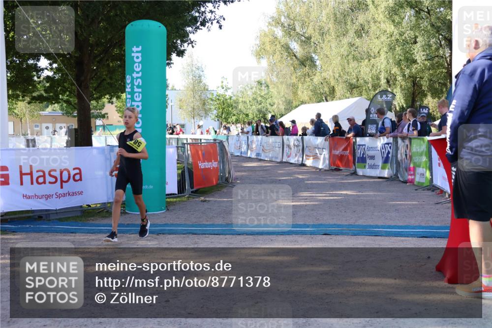 07.09.2025 - 19. Norderstedt Triathlon Zöllner http://msf.ph/oto/8771378 07.09.2025 09:50:27 Ziel 584 meine-sportfotos.de