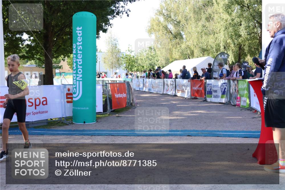 07.09.2025 - 19. Norderstedt Triathlon Zöllner http://msf.ph/oto/8771385 07.09.2025 09:50:27 Ziel 584 meine-sportfotos.de