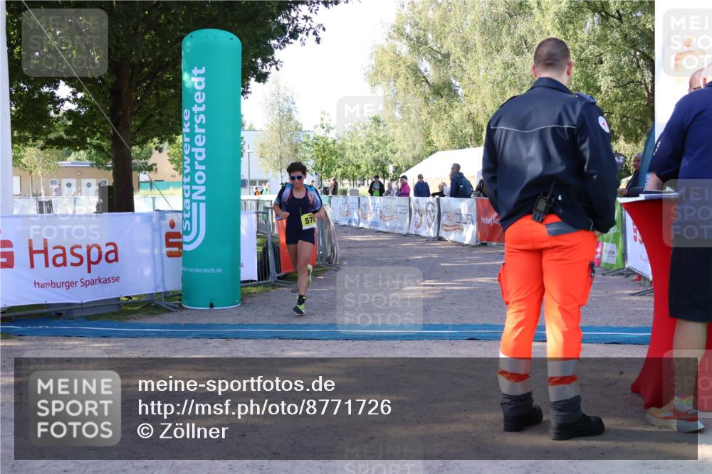 07.09.2025 - 19. Norderstedt Triathlon Zöllner http://msf.ph/oto/8771726 07.09.2025 09:54:16 Ziel 578 meine-sportfotos.de