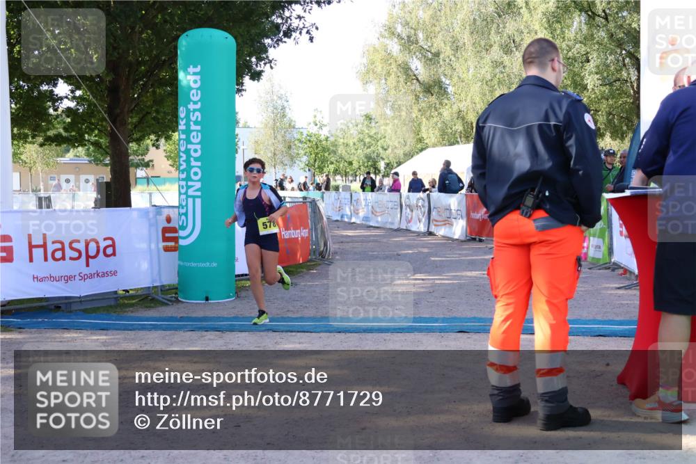 07.09.2025 - 19. Norderstedt Triathlon Zöllner http://msf.ph/oto/8771729 07.09.2025 09:54:17 Ziel 578 meine-sportfotos.de