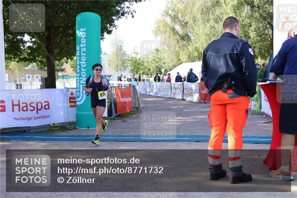 07.09.2025 - 19. Norderstedt Triathlon Zöllner http://msf.ph/oto/8771732 07.09.2025 09:54:17 Ziel 578 meine-sportfotos.de