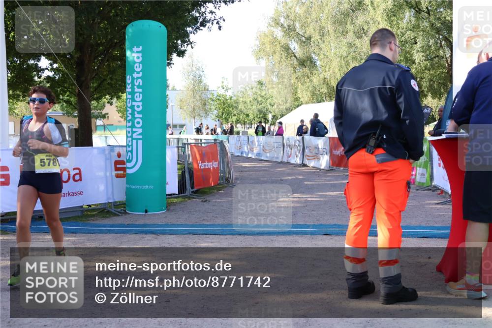07.09.2025 - 19. Norderstedt Triathlon Zöllner http://msf.ph/oto/8771742 07.09.2025 09:54:18 Ziel 578 meine-sportfotos.de