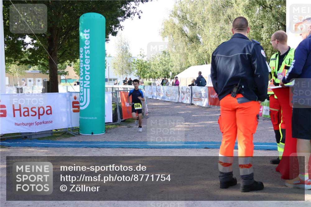 07.09.2025 - 19. Norderstedt Triathlon Zöllner http://msf.ph/oto/8771754 07.09.2025 09:54:47 Ziel 564 meine-sportfotos.de