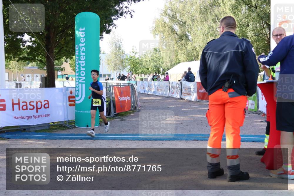 07.09.2025 - 19. Norderstedt Triathlon Zöllner http://msf.ph/oto/8771765 07.09.2025 09:54:48 Ziel 564 meine-sportfotos.de