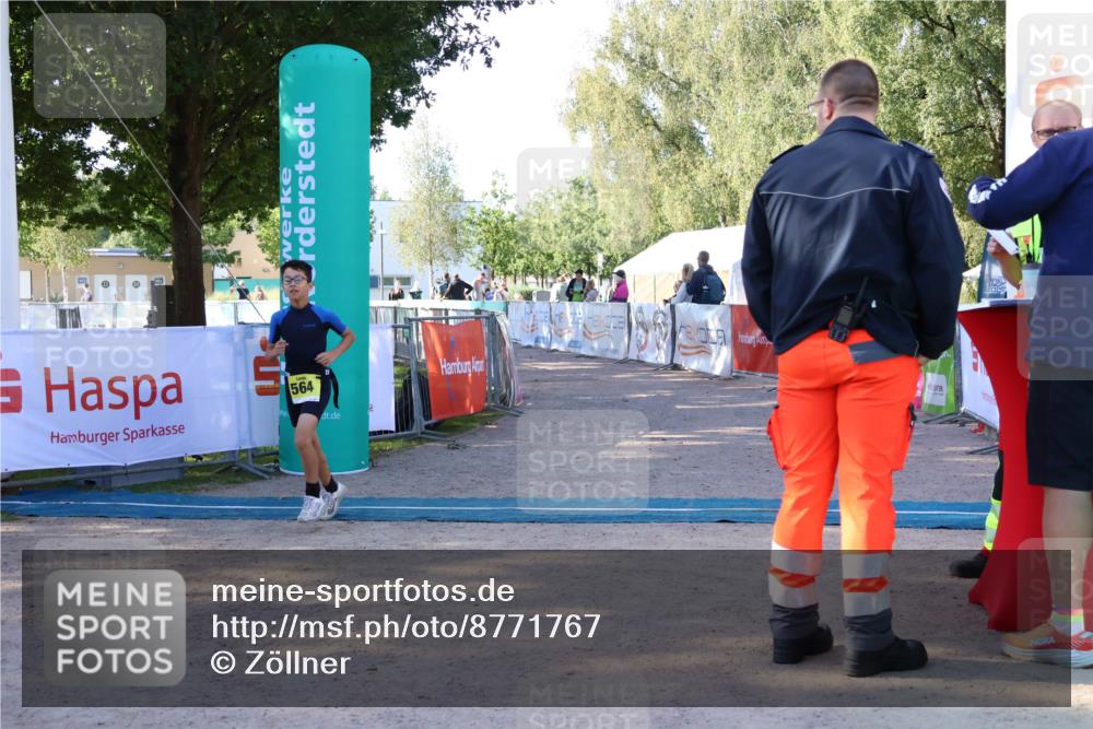 07.09.2025 - 19. Norderstedt Triathlon Zöllner http://msf.ph/oto/8771767 07.09.2025 09:54:48 Ziel 564 meine-sportfotos.de