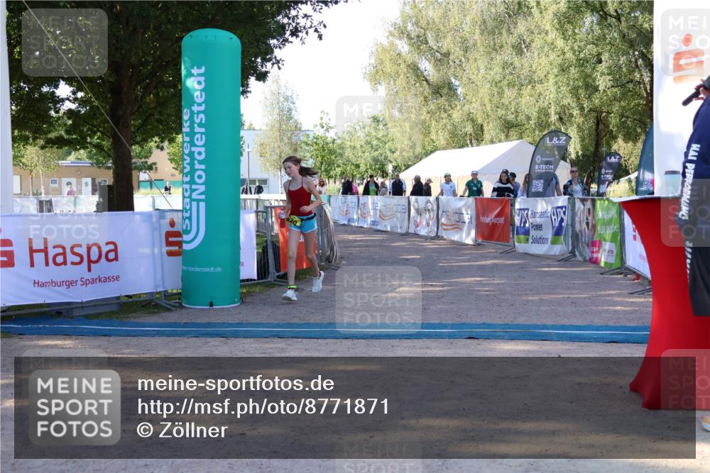 07.09.2025 - 19. Norderstedt Triathlon Zöllner http://msf.ph/oto/8771871 07.09.2025 09:57:09 Ziel 620 meine-sportfotos.de
