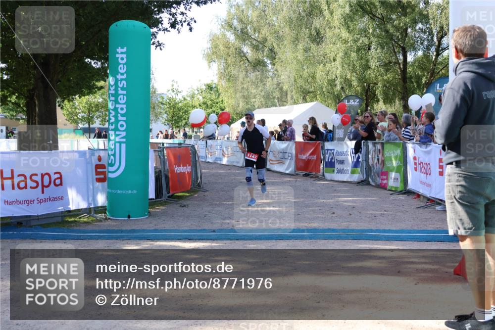 07.09.2025 - 19. Norderstedt Triathlon Zöllner http://msf.ph/oto/8771976 07.09.2025 10:38:57 Ziel 1147 meine-sportfotos.de