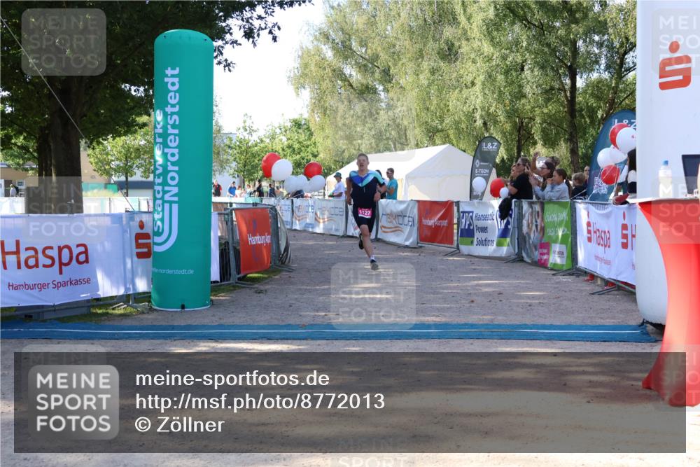 07.09.2025 - 19. Norderstedt Triathlon Zöllner http://msf.ph/oto/8772013 07.09.2025 10:40:32 Ziel 1127 meine-sportfotos.de