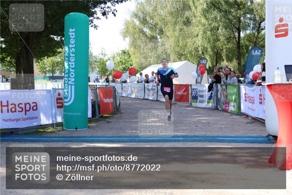 07.09.2025 - 19. Norderstedt Triathlon Zöllner http://msf.ph/oto/8772022 07.09.2025 10:40:33 Ziel 1127 meine-sportfotos.de