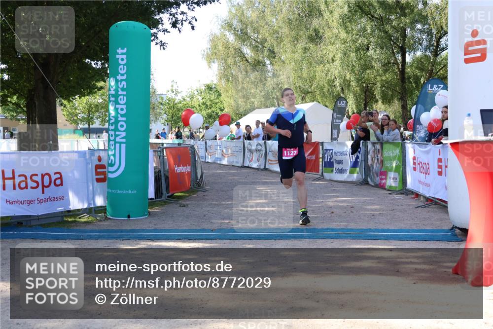 07.09.2025 - 19. Norderstedt Triathlon Zöllner http://msf.ph/oto/8772029 07.09.2025 10:40:33 Ziel 1127 meine-sportfotos.de