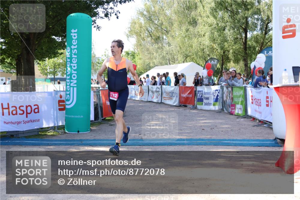 07.09.2025 - 19. Norderstedt Triathlon Zöllner http://msf.ph/oto/8772078 07.09.2025 10:42:04 Ziel 1132 meine-sportfotos.de