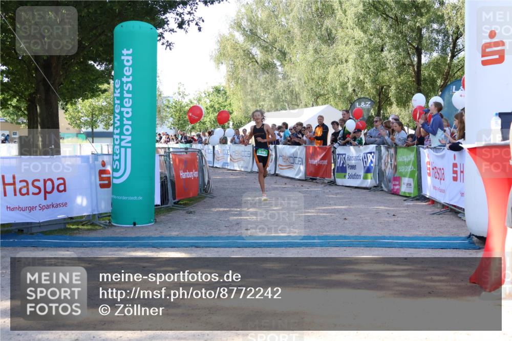 07.09.2025 - 19. Norderstedt Triathlon Zöllner http://msf.ph/oto/8772242 07.09.2025 10:47:07 Ziel 646, 1119 meine-sportfotos.de