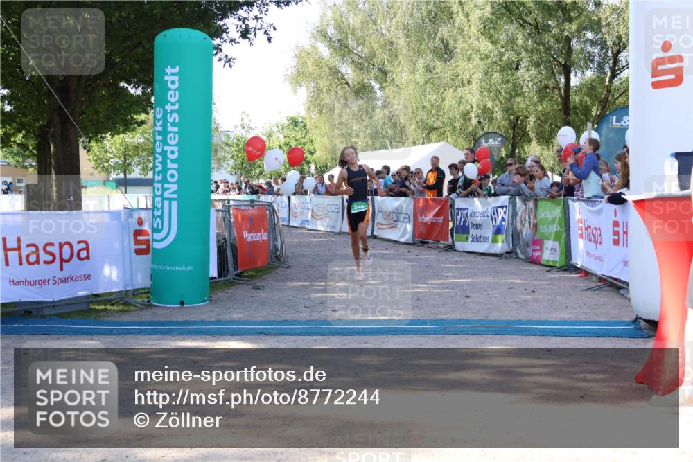 07.09.2025 - 19. Norderstedt Triathlon Zöllner http://msf.ph/oto/8772244 07.09.2025 10:47:07 Ziel 646, 1119 meine-sportfotos.de