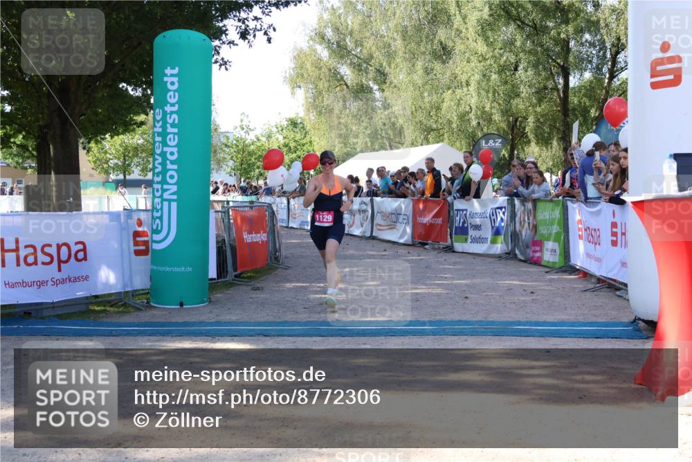 07.09.2025 - 19. Norderstedt Triathlon Zöllner http://msf.ph/oto/8772306 07.09.2025 10:47:43 Ziel 1129 meine-sportfotos.de