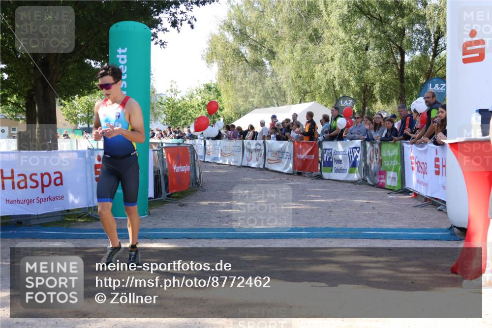 07.09.2025 - 19. Norderstedt Triathlon Zöllner http://msf.ph/oto/8772462 07.09.2025 10:49:06 Ziel 654 meine-sportfotos.de