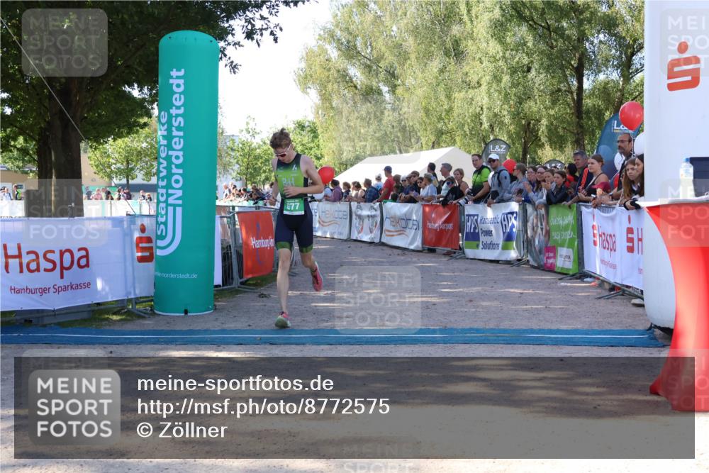 07.09.2025 - 19. Norderstedt Triathlon Zöllner http://msf.ph/oto/8772575 07.09.2025 10:50:44 Ziel 677 meine-sportfotos.de