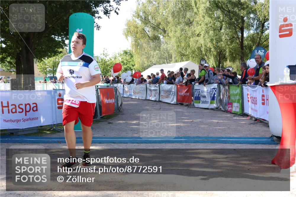 07.09.2025 - 19. Norderstedt Triathlon Zöllner http://msf.ph/oto/8772591 07.09.2025 10:51:05 Ziel 1126 meine-sportfotos.de