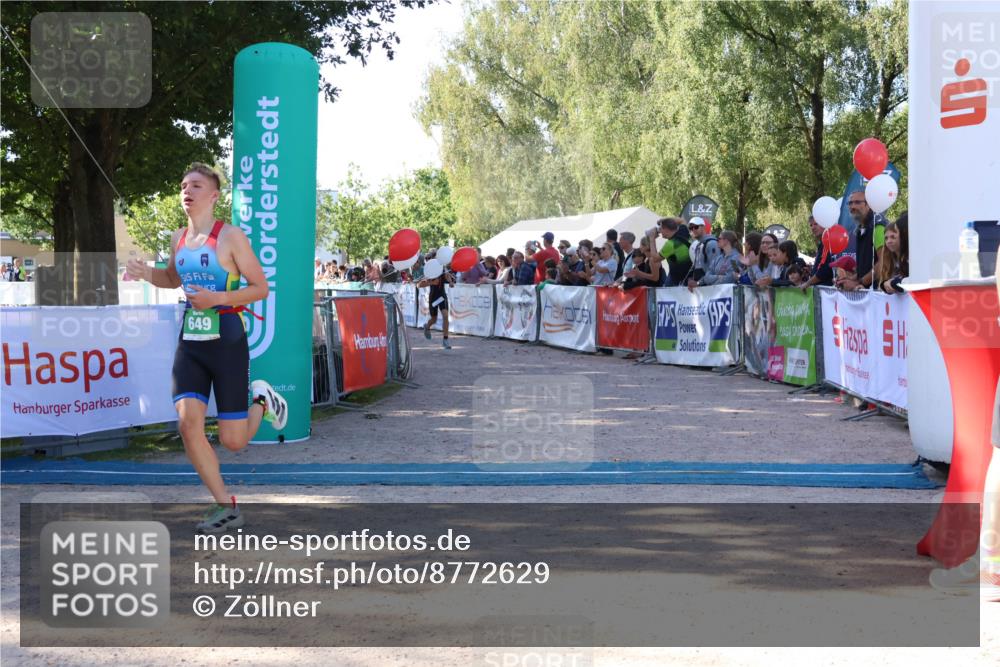 07.09.2025 - 19. Norderstedt Triathlon Zöllner http://msf.ph/oto/8772629 07.09.2025 10:51:38 Ziel 68, 649, 663 meine-sportfotos.de