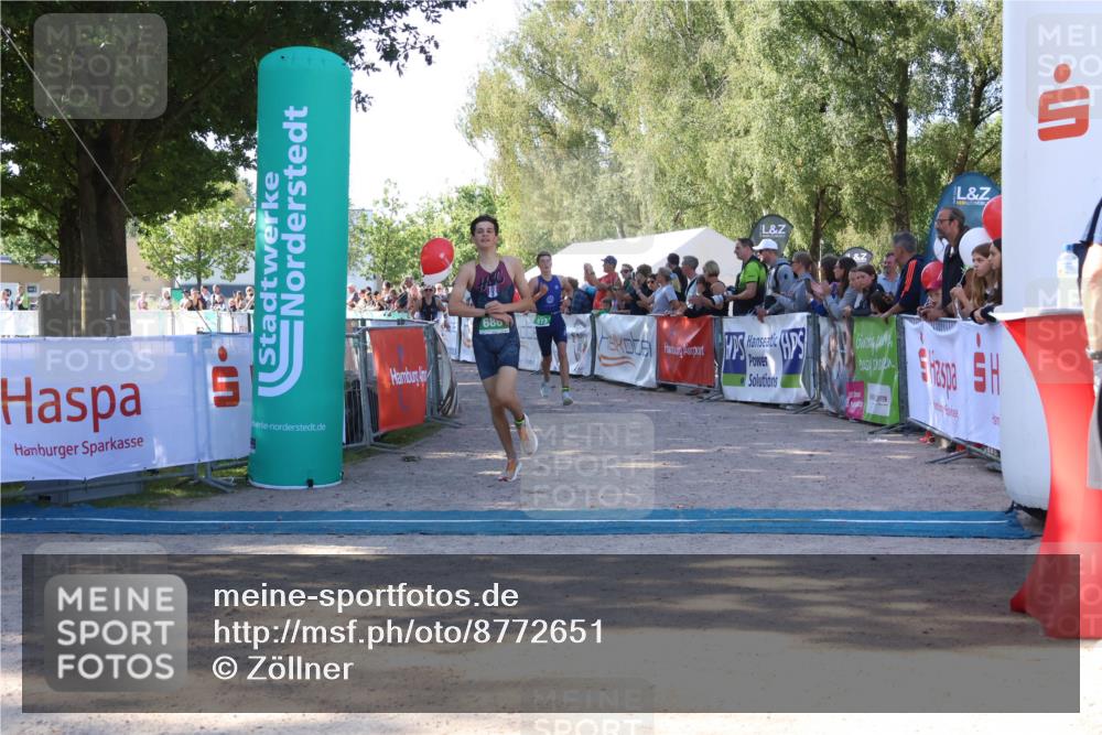 07.09.2025 - 19. Norderstedt Triathlon Zöllner http://msf.ph/oto/8772651 07.09.2025 10:51:54 Ziel 648, 673, 686 meine-sportfotos.de
