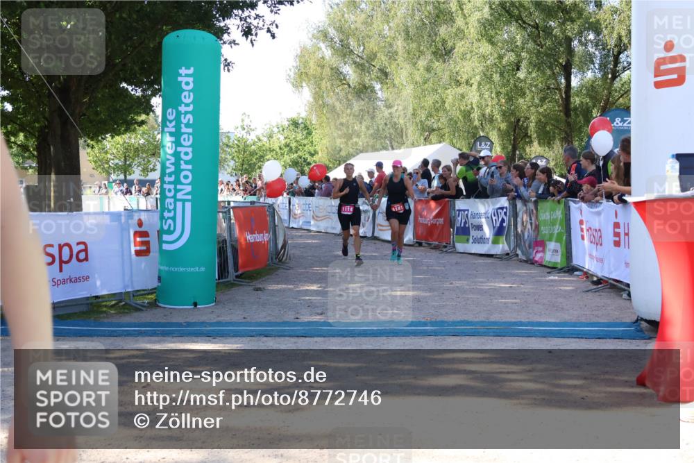 07.09.2025 - 19. Norderstedt Triathlon Zöllner http://msf.ph/oto/8772746 07.09.2025 10:52:18 Ziel 667, 1114, 1141 meine-sportfotos.de