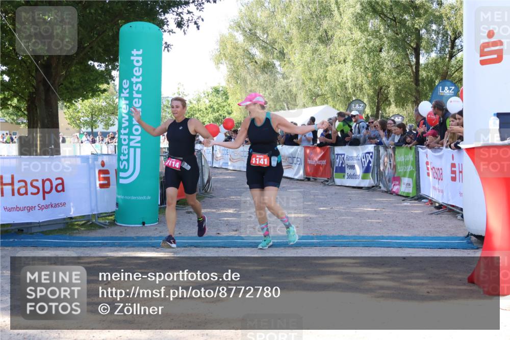 07.09.2025 - 19. Norderstedt Triathlon Zöllner http://msf.ph/oto/8772780 07.09.2025 10:52:20 Ziel 667, 1114, 1141 meine-sportfotos.de