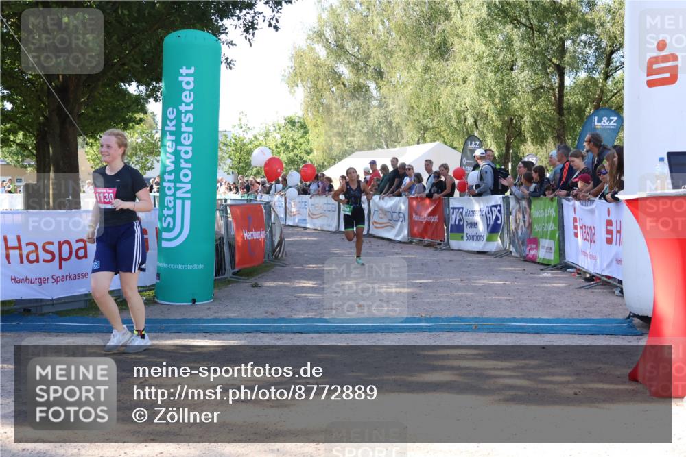 07.09.2025 - 19. Norderstedt Triathlon Zöllner http://msf.ph/oto/8772889 07.09.2025 10:52:58 Ziel 690, 1130 meine-sportfotos.de