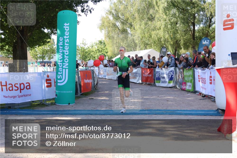 07.09.2025 - 19. Norderstedt Triathlon Zöllner http://msf.ph/oto/8773012 07.09.2025 10:54:15 Ziel 87, 93 meine-sportfotos.de