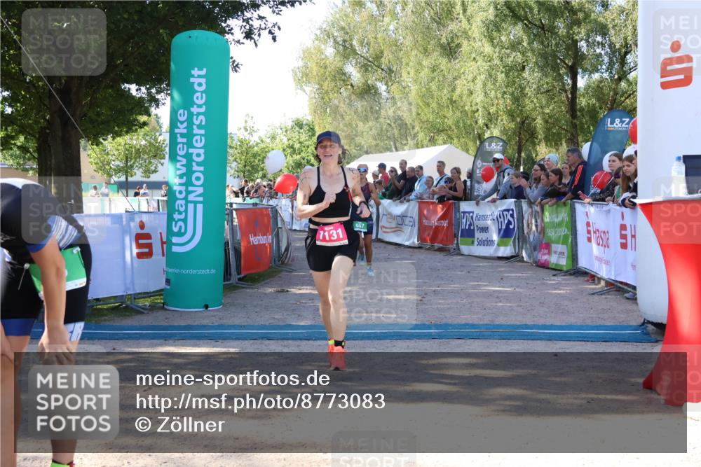 07.09.2025 - 19. Norderstedt Triathlon Zöllner http://msf.ph/oto/8773083 07.09.2025 10:54:43 Ziel 657, 1131 meine-sportfotos.de