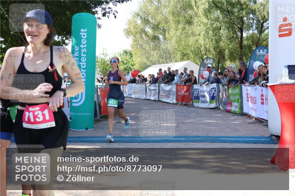 07.09.2025 - 19. Norderstedt Triathlon Zöllner http://msf.ph/oto/8773097 07.09.2025 10:54:45 Ziel 657, 1131 meine-sportfotos.de