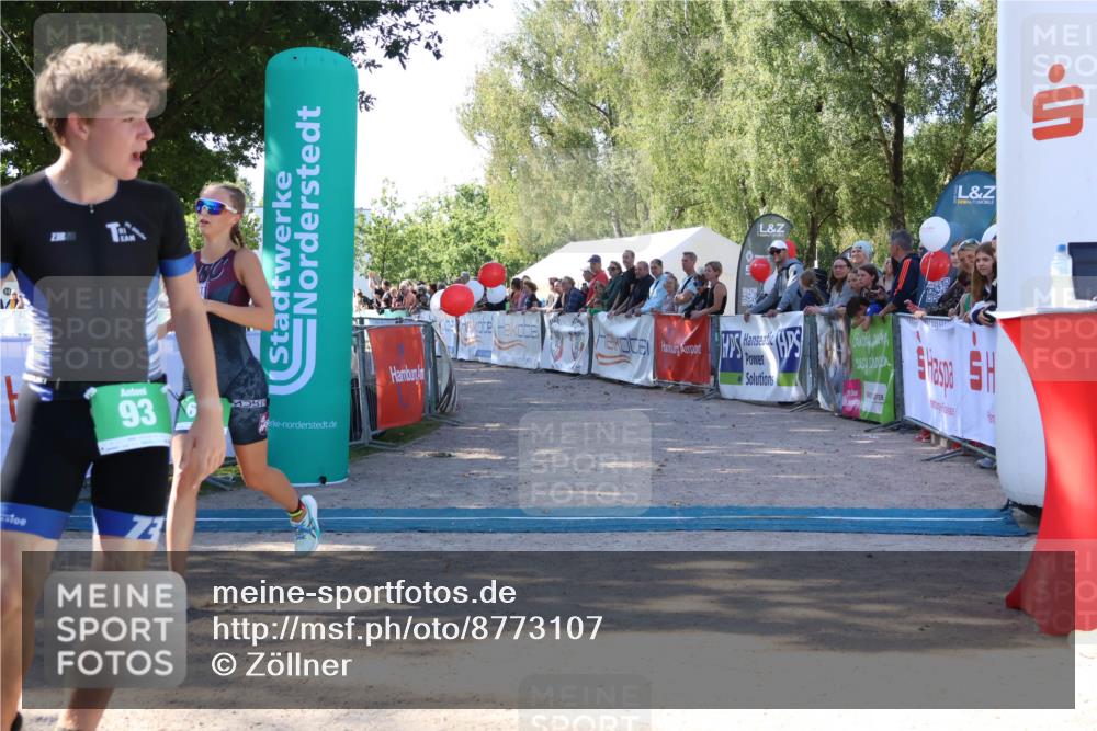07.09.2025 - 19. Norderstedt Triathlon Zöllner http://msf.ph/oto/8773107 07.09.2025 10:54:45 Ziel 657, 1131 meine-sportfotos.de