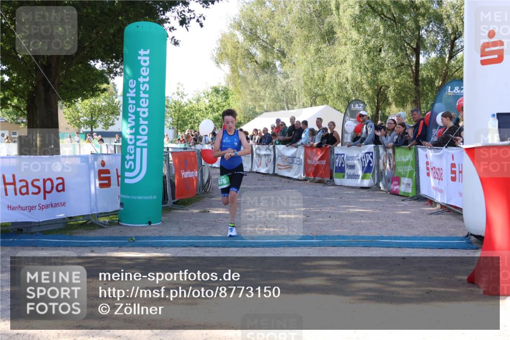 07.09.2025 - 19. Norderstedt Triathlon Zöllner http://msf.ph/oto/8773150 07.09.2025 10:55:19 Ziel 676 meine-sportfotos.de
