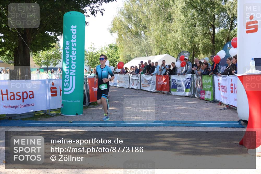 07.09.2025 - 19. Norderstedt Triathlon Zöllner http://msf.ph/oto/8773186 07.09.2025 10:55:37 Ziel 685 meine-sportfotos.de