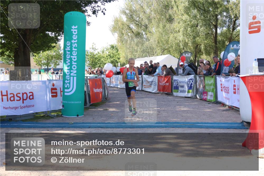 07.09.2025 - 19. Norderstedt Triathlon Zöllner http://msf.ph/oto/8773301 07.09.2025 10:56:01 Ziel 134, 637, 661, 680 meine-sportfotos.de