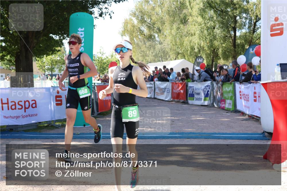 07.09.2025 - 19. Norderstedt Triathlon Zöllner http://msf.ph/oto/8773371 07.09.2025 10:56:22 Ziel 89, 109, 114, 668, 1150 meine-sportfotos.de