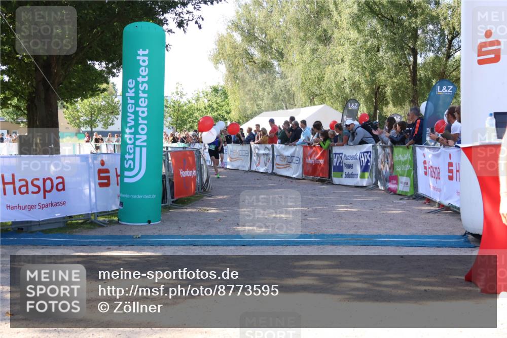 07.09.2025 - 19. Norderstedt Triathlon Zöllner http://msf.ph/oto/8773595 07.09.2025 10:57:30 Ziel 126, 636 meine-sportfotos.de