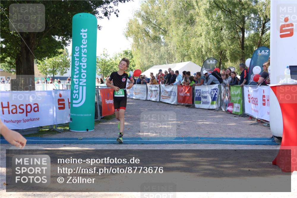 07.09.2025 - 19. Norderstedt Triathlon Zöllner http://msf.ph/oto/8773676 07.09.2025 10:57:39 Ziel 58, 125 meine-sportfotos.de