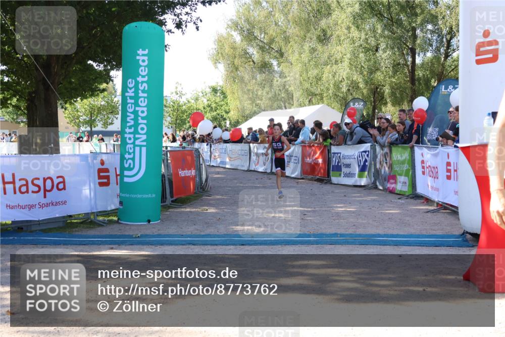 07.09.2025 - 19. Norderstedt Triathlon Zöllner http://msf.ph/oto/8773762 07.09.2025 10:58:00 Ziel 130 meine-sportfotos.de